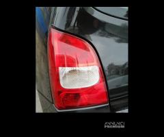 Fanale posteriore sinistro RENAULT NEW TWINGO 2010