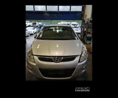 Ricambi HYUNDAI I20 1248cc benzina del 2011