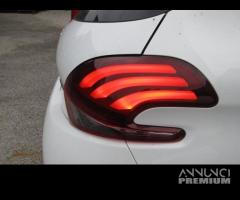 Fanale posteriore destro PEUGEOT 208 del 2016 - 4