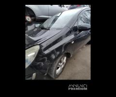 Parafango sinistro OPEL CORSA D del 2012 - 1