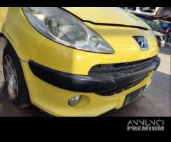 Paraurti anteriore PEUGEOT 1007 del 2005