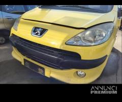 Paraurti anteriore PEUGEOT 1007 del 2005 - 2