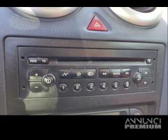 Autoradio PEUGEOT 1007 del 2005