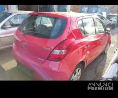 Ricambi HYUNDAI I20 1396cc diesel del 2011