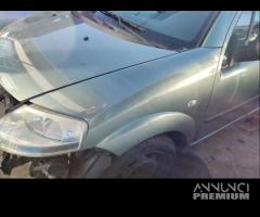 Parafango sinistro CITROEN C3 del 2006 - 1