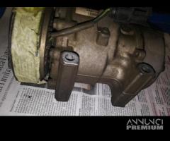 Compressore clima FORD FIESTA 1400cc TDCI del 2006 - 1