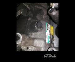 Compressore clima PEUGEOT 308 1600cc HDI del 2009 - 4