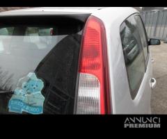 Fanale posteriore destro FORD C MAX del 2004