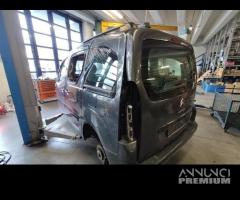 Ricambi CITROEN BERLINGO 1560cc HDI del 2013