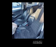 Sedile anteriore sx PEUGEOT 2008 HDI del 2016