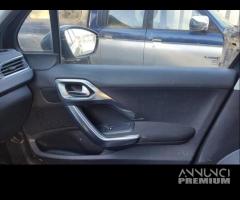 Pannello porta ant dx PEUGEOT 2008 HDI del 2016