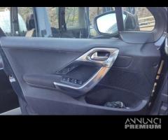 Pannello porta ant sx PEUGEOT 2008 HDI del 2016