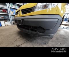 Paraurti anteriore RENAULT KANGOO del 2005 - 3