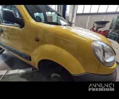 Parafango destro RENAULT KANGOO del 2005 - 1