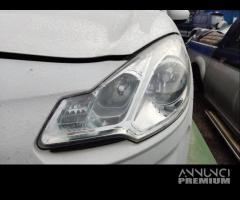 Proiettore sinistro CITROEN C3 del 2012