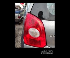 Fanale posteriore sinistro SUZUKI ALTO del 2014