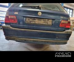 Paraurti posteriore BMW 320 del 2001