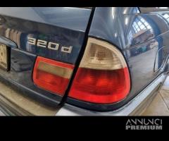 Fanale posteriore destro BMW 320 del 2001