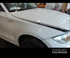 Parafango destro BMW 118 del 2008 - 1