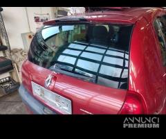 Portellone nudo RENAULT CLIO del 2004 - 1