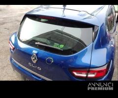 Portellone nudo RENAULT CLIO del 2017