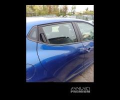 Porta posteriore dx RENAULT CLIO del 2017 - 2