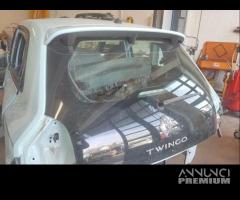 Portellone nudo RENAULT TWINGO del 2016 - 1