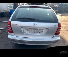 Ricambi Mercedes classe C SW W203 646 2006 - 8