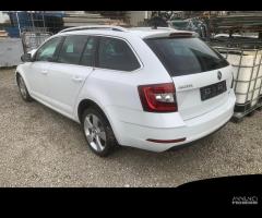 Ricambi SKODA OCTAVIA SW 2017 1.4 BENZINA CPW DSG - 13