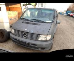 Ricambi usati Mercedes Vito 2001 w638 611 classe V - 1