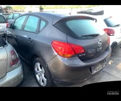 Ricambi Opel Astra J 2011 A17DTR - 1