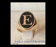 ANELLO MIGNOLO LETTERA "E" IN ORO GIALLO 18kt