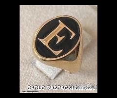 ANELLO MIGNOLO LETTERA "E" IN ORO GIALLO 18kt