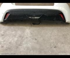 paraurti completo posteriore Toyota Yaris 2023