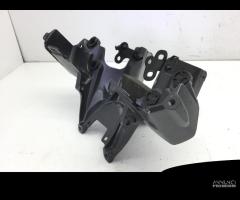 STAFFA SUPPORTO CUPOLINO PARABREZZA YAMAHA MT-10 1