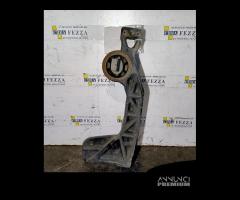 SUPPORTO DIFFERENZIALE POSTERIORE MERCEDES Vito Se - 4