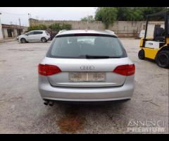 Audi a4 b8 2.0 150 cv automatica per ricambi