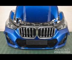 BMW X1 U11 Musata cofano paraurti m-sport fari LED