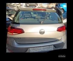 RICAMBI USATI AUTO VOLKSWAGEN Golf 7 Berlina DHFA