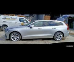 RICAMBI USATI AUTO VOLVO V60 Serie (225) D 4204 T1