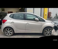 RICAMBI USATI AUTO HYUNDAI iX20 Serie G4FA Benzina