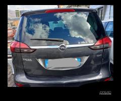 RICAMBI USATI AUTO OPEL Zafira Tourer (2010-) A 20