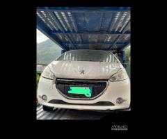 RICAMBI USATI AUTO PEUGEOT 208 Serie HMZ (EB2F) Bi