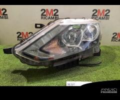 FANALE ANTERIORE SX NISSAN Qashqai 2Â° Serie 26060