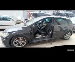 RICAMBI USATI AUTO VOLKSWAGEN Golf 7 Berlina DADA,