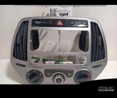 CONSOLE CENTRALE HYUNDAI i20 1Â° Serie 84704-1J630 - 1