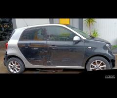 RICAMBI USATI AUTO SMART Forfour 2Â° Serie M 281.9