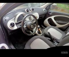 RICAMBI USATI AUTO SMART Forfour 2Â° Serie M 281.9 - 5