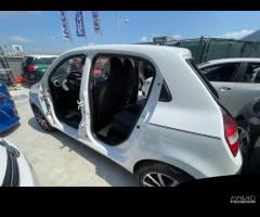 RICAMBI USATI AUTO RENAULT Twingo III serie H4D 40