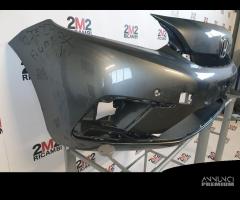 PARAURTI ANTERIORE CENTRALE HONDA JAZZ Serie 71101 - 3